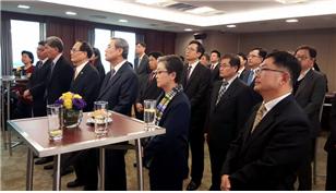 <총영사관에서 열린 신년하례식에 참석한 홍콩한인사회 단체장 및 기관 임원들 >