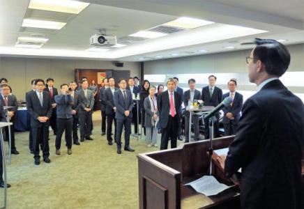 ▲ 홍콩한인사회 대표들이 김광동 총영사의 신년사를 경청하고 있다. 