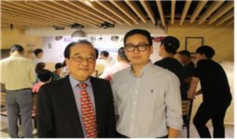 (사진왼쪽) 한국외식산업진흥원 변기효 원장, (사진오른쪽) 홍콩한인요식업협회 한승희 사무국장