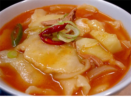‘얼큰시원’ 김치수제비