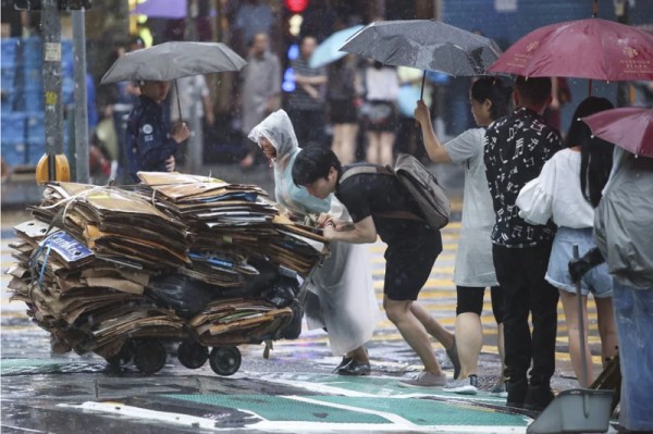 ▲ 홍콩 전체인구의 약 20%, 140만 명이 빈곤층으로 조사되었다. (사진=scmp)