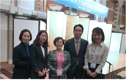 <여성펀퍼런스에는 민주평통홍콩지회 최금란(왼쪽), 김옥희(중간), 이운미(오른쪽) 위원이 참석했다. >