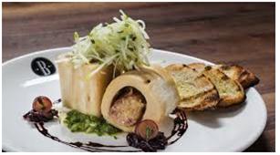 블룸의 구운 골수 요리 (Roasted Bone Marrow)