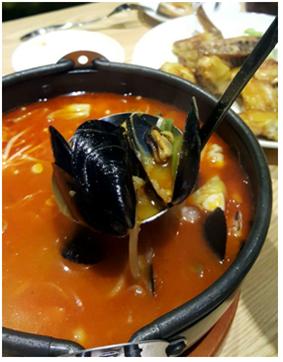 <매운짬뽕탕 >