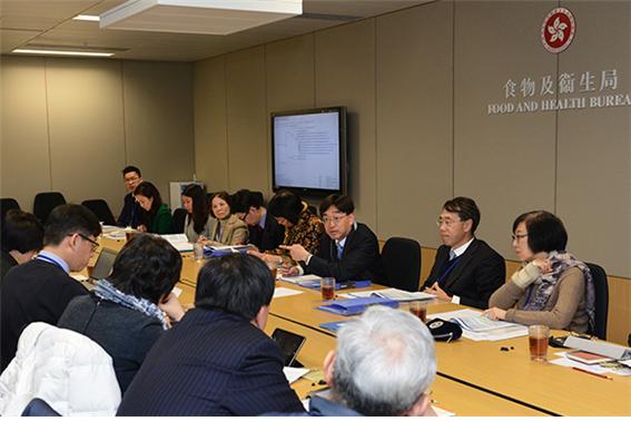 <홍콩 정부가 2월1일 의료 및 위생 당국자 및 의학 전문가를 모아 지카 바이러스(Zika) 대책 긴급회의를 열고 있다. (news.gov.hk) >