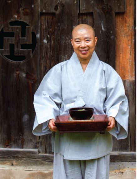 <사찰음식의 대가 정관스님 >