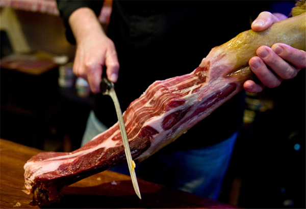 자몬 이베리코 돼지고기(JAMON IBERICO DE BELLOTA)