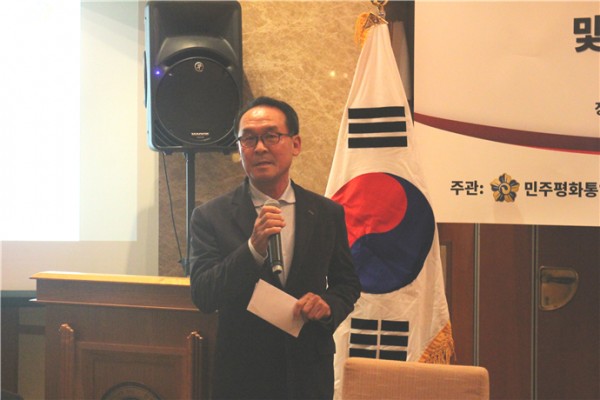 ▲민주평통 이감수 지회장이 인사말을 전하고 있다.