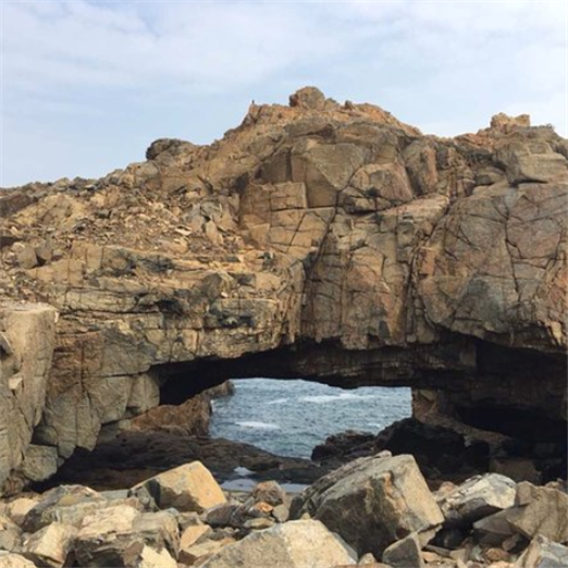 홍콩 섹오 비치 근처 Cape D’Aguilar의 바위